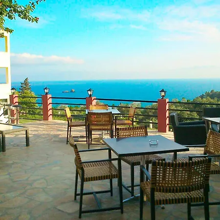 With Pool And Sea View - Apartmán *