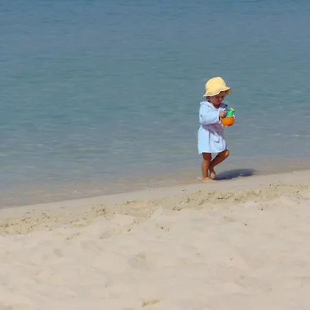 With Pool And Sea View - شقة *